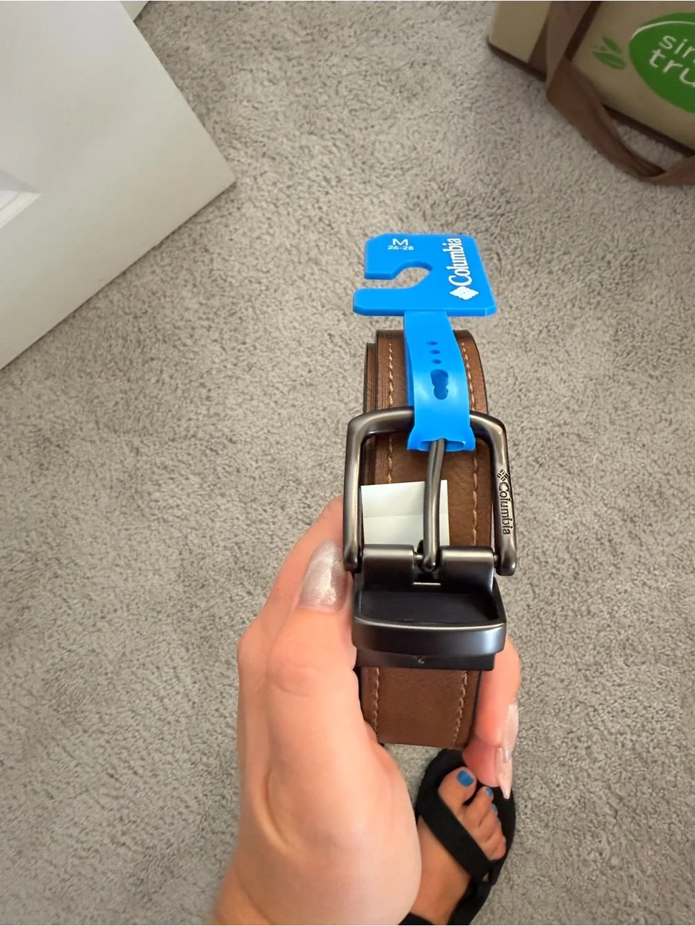 Columbia Women’s Reversible Leather Belt – Size Medium (26-28)